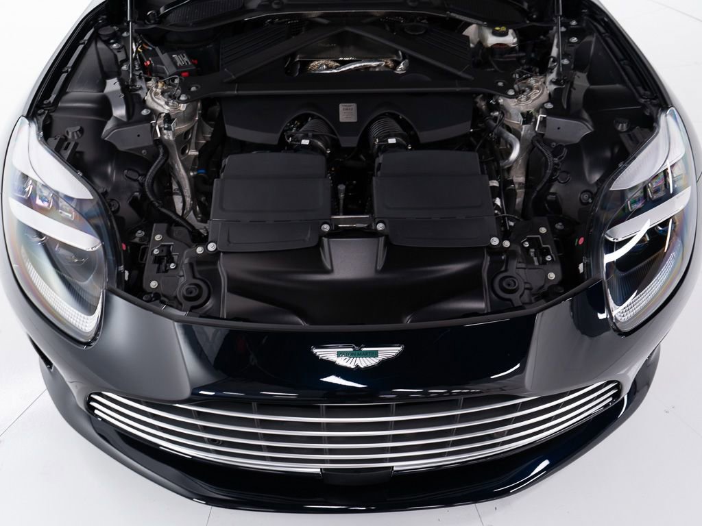Used 2025 Aston Martin DB12 Coupe image 41