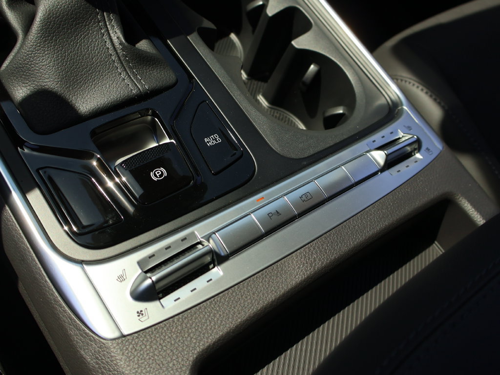New 2027 Kia Carnival SX w/ Dark Edition Package FWD image 30