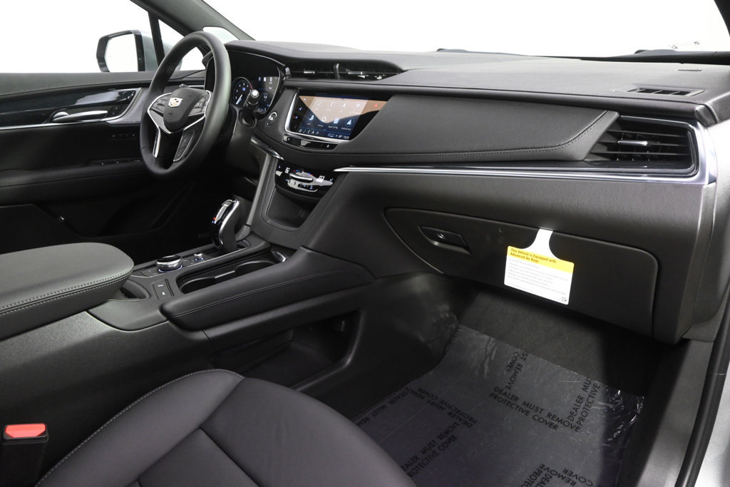 New 2026 Cadillac XT5 Premium Luxury w/ LPO, Floor Liner Package AWD/4WD image 15