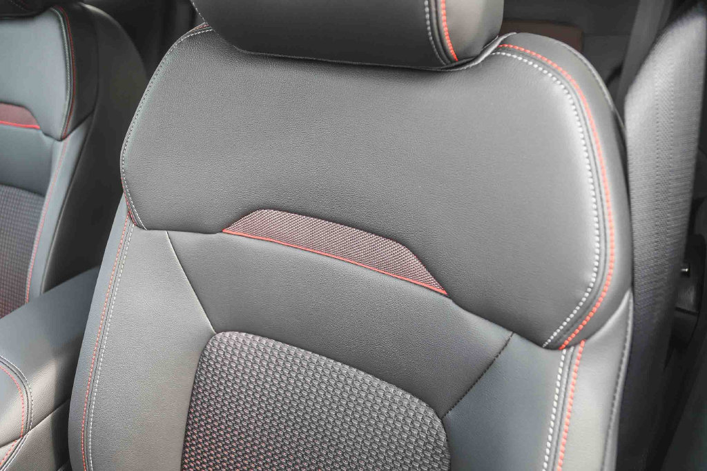 New 2026 Nissan Kicks SR FWD image 27