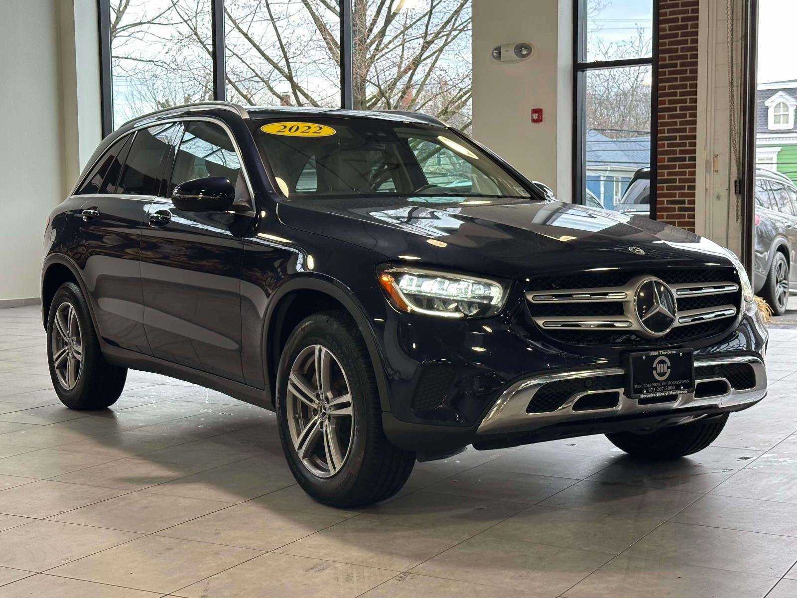 Certified 2022 Mercedes-Benz GLC 300 4MATIC image 2