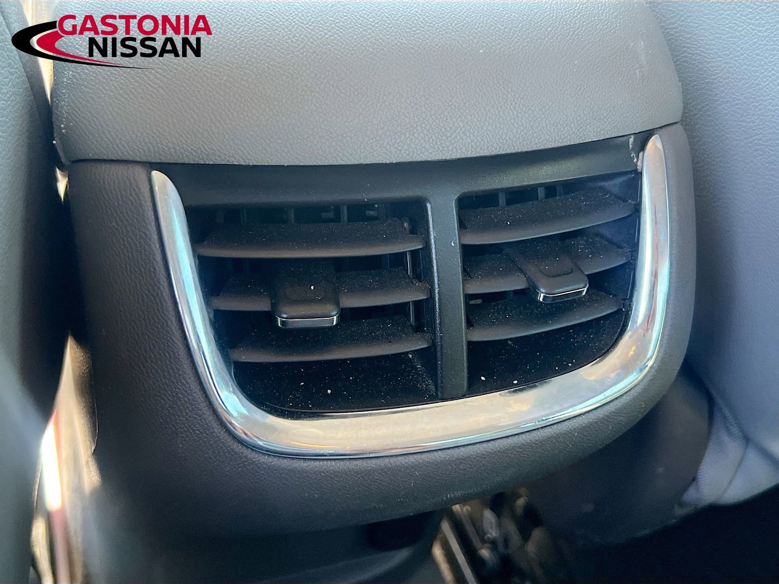 Used 2019 Chevrolet Malibu LT w/ Leather Package image 35