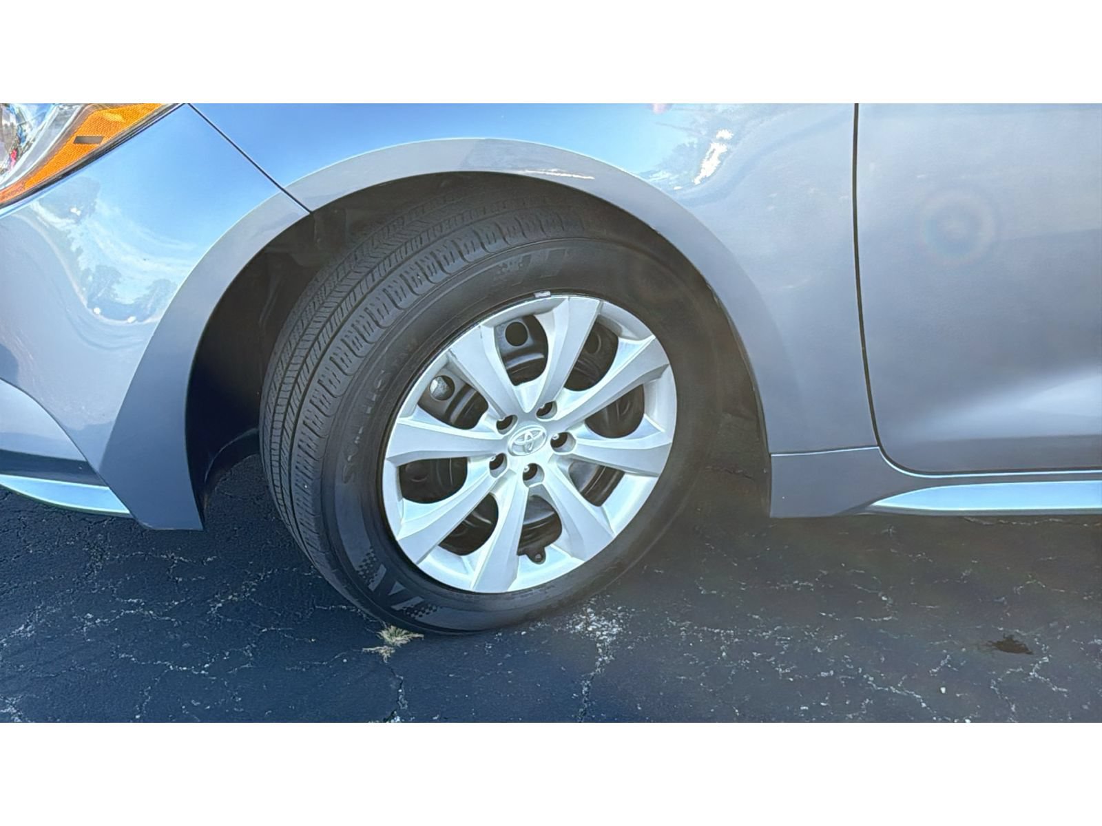 Certified 2024 Toyota Corolla LE FWD image 11