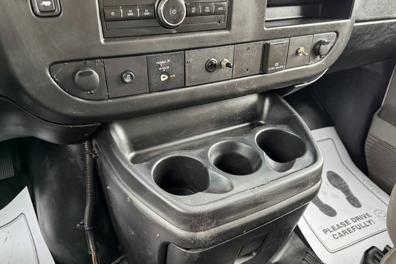 Used 2016 Chevrolet Express 2500 2500 3dr Cargo Van image 29