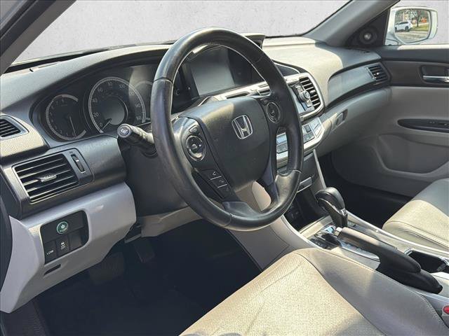 Used 2015 Honda Accord EX-L image 9