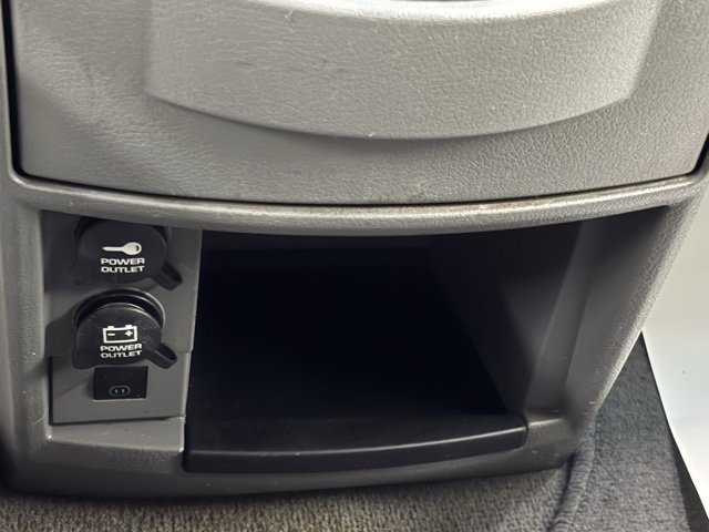 Used 2010 Chrysler Town & Country Touring image 26