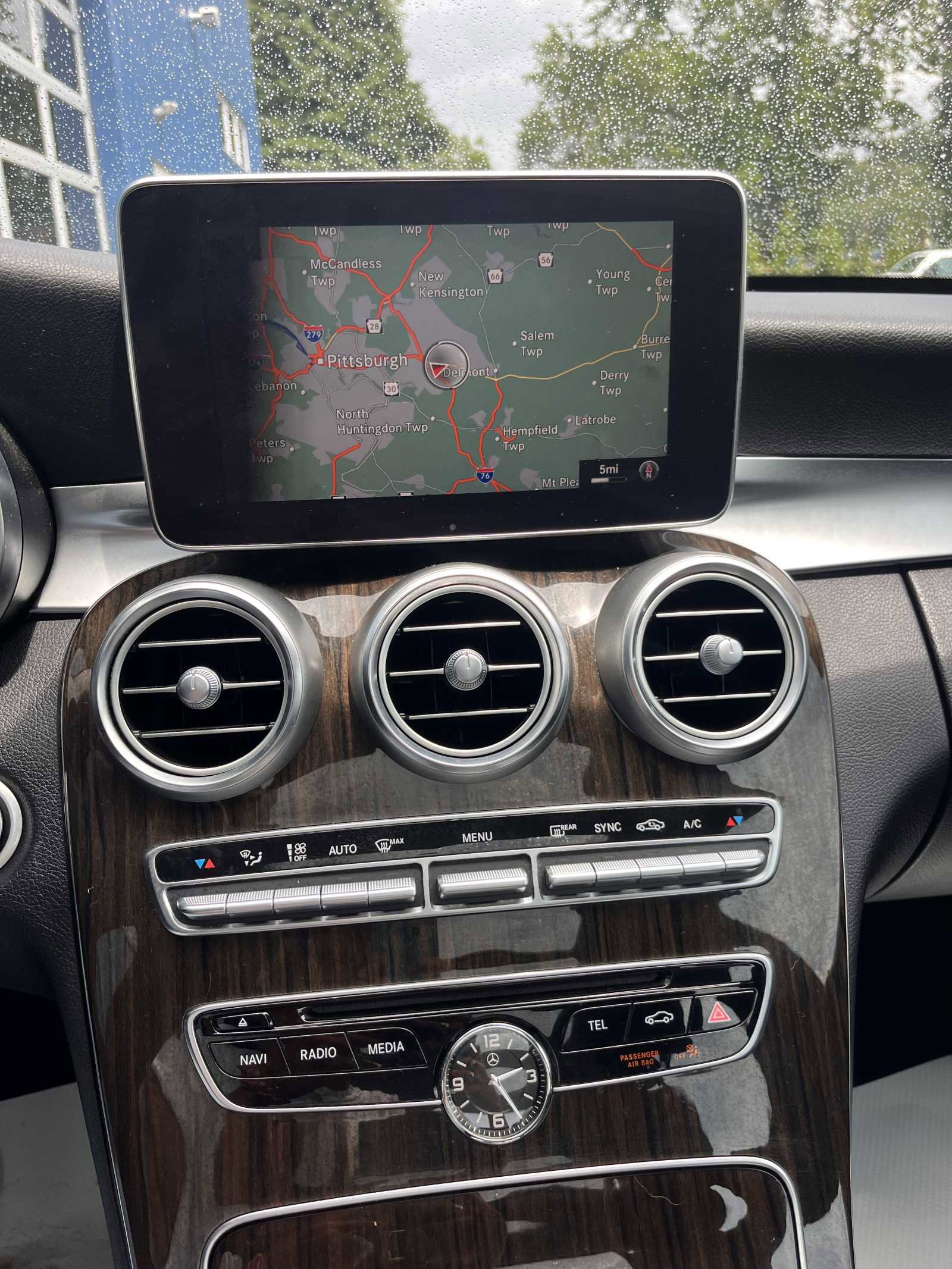 Used 2017 Mercedes-Benz C 300 4MATIC Sedan image 15