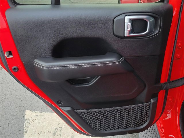 Used 2021 Jeep Wrangler Unlimited Sahara w/ Dual Top Group image 13