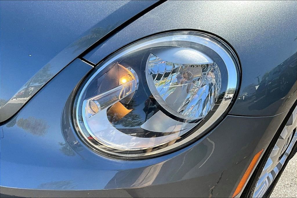 Used 2014 Volkswagen Beetle 2.5 image 29