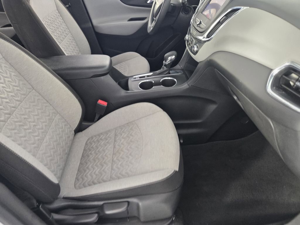 Used 2023 Chevrolet Equinox LS w/ LS Convenience Package FWD image 15
