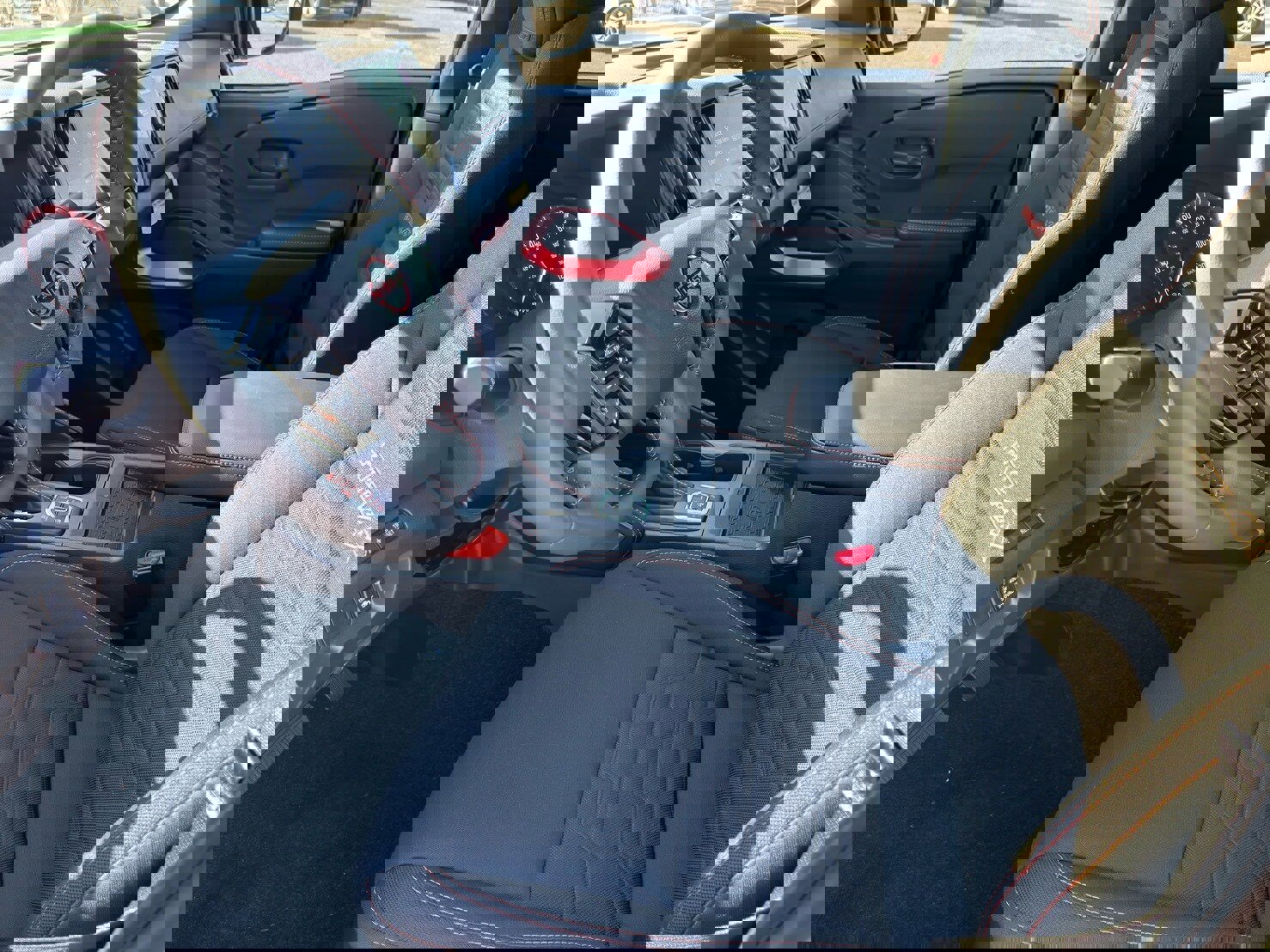 New 2026 Nissan Frontier PRO-4X w/ Pro-4x Convenience Package image 16