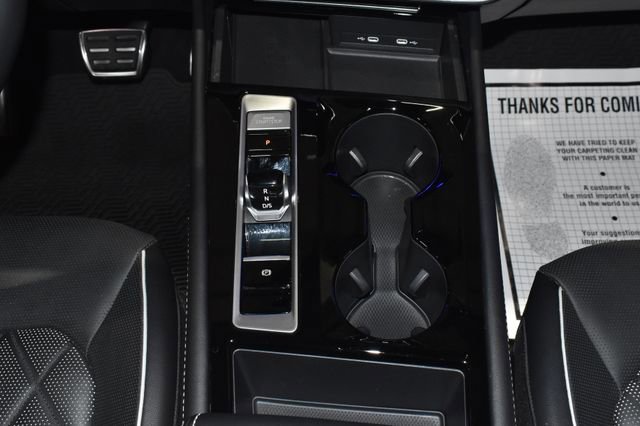 Used 2024 Volkswagen Atlas SEL Premium R-Line image 20