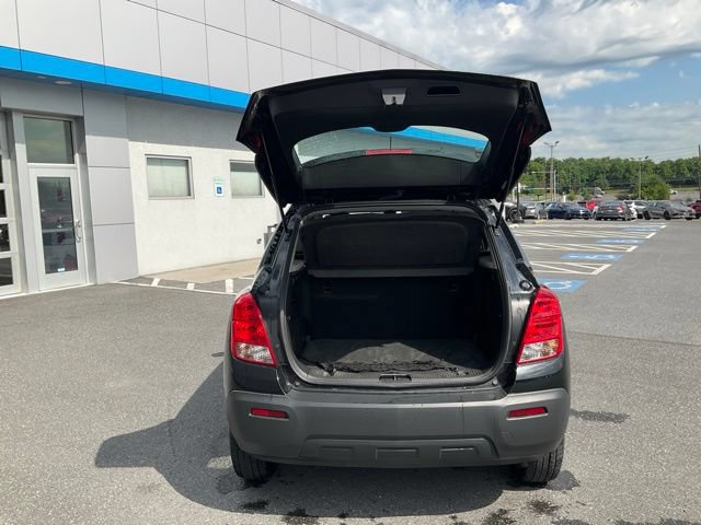 Used 2015 Chevrolet Trax LS w/ LPO, Cargo Package AWD/4WD image 16