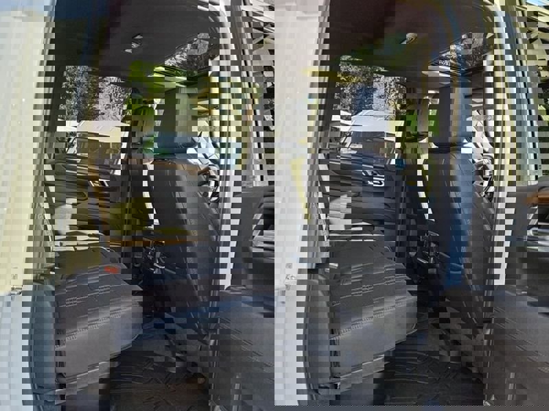 Used 2024 Chevrolet Silverado 2500 High Country w/ High Country Premium Package image 16