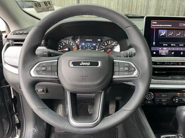 Used 2022 Jeep Compass Latitude AWD/4WD image 18