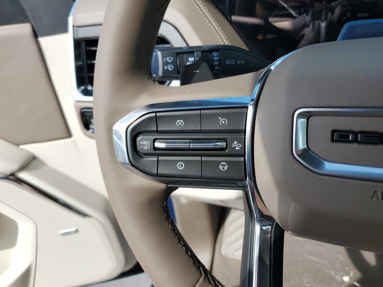 New 2026 GMC Yukon XL Denali w/ Denali Reserve Package RWD image 28