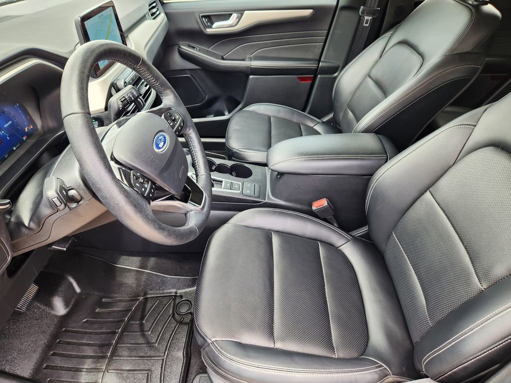 Used 2021 Ford Escape SEL w/ Technology Package FWD image 19