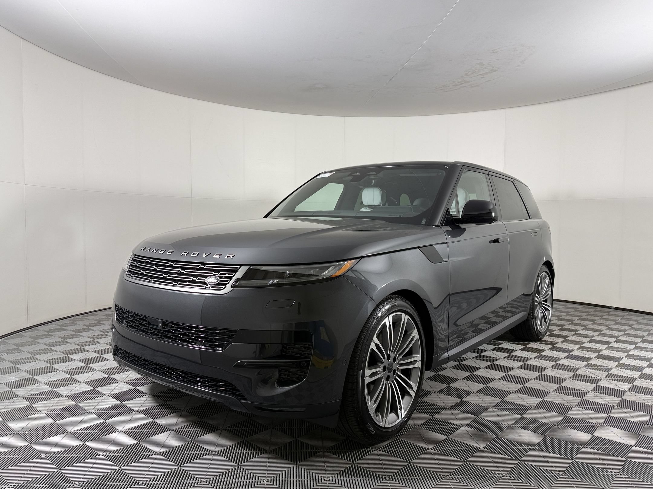 New 2026 Land Rover Range Rover Sport SE AWD/4WD image 1