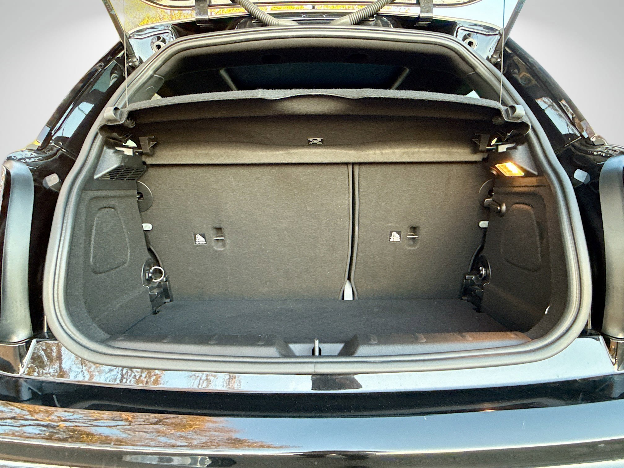 Used 2019 MINI Cooper John Cooper Works w/ Signature Upholstery Package image 12