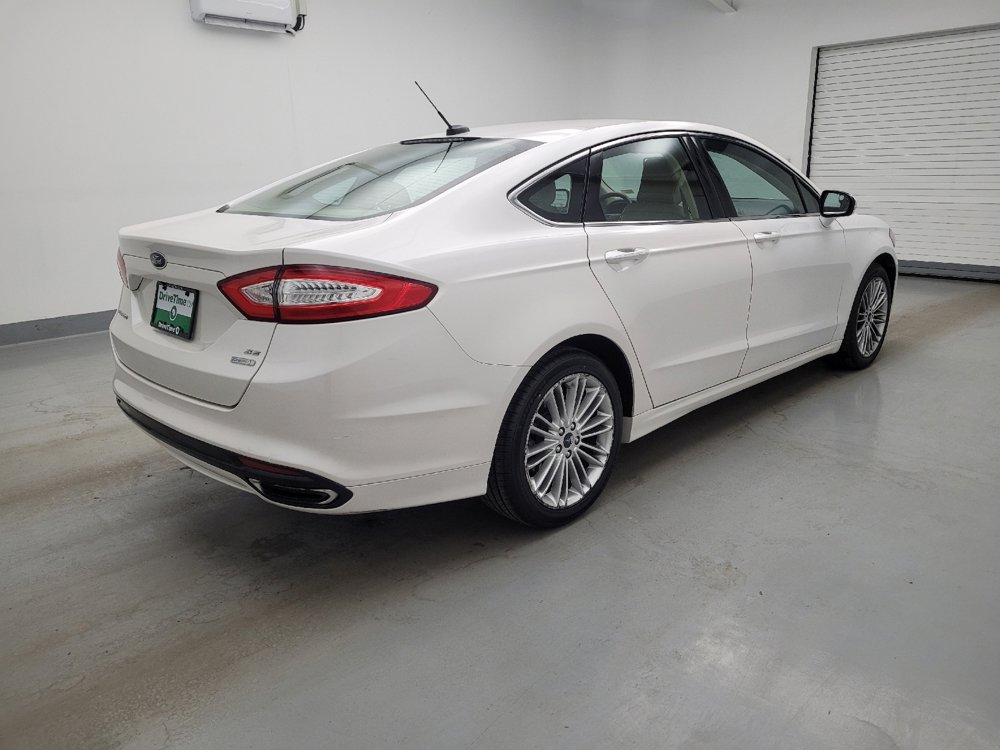 Used 2016 Ford Fusion SE w/ Equipment Group 202A FWD image 10
