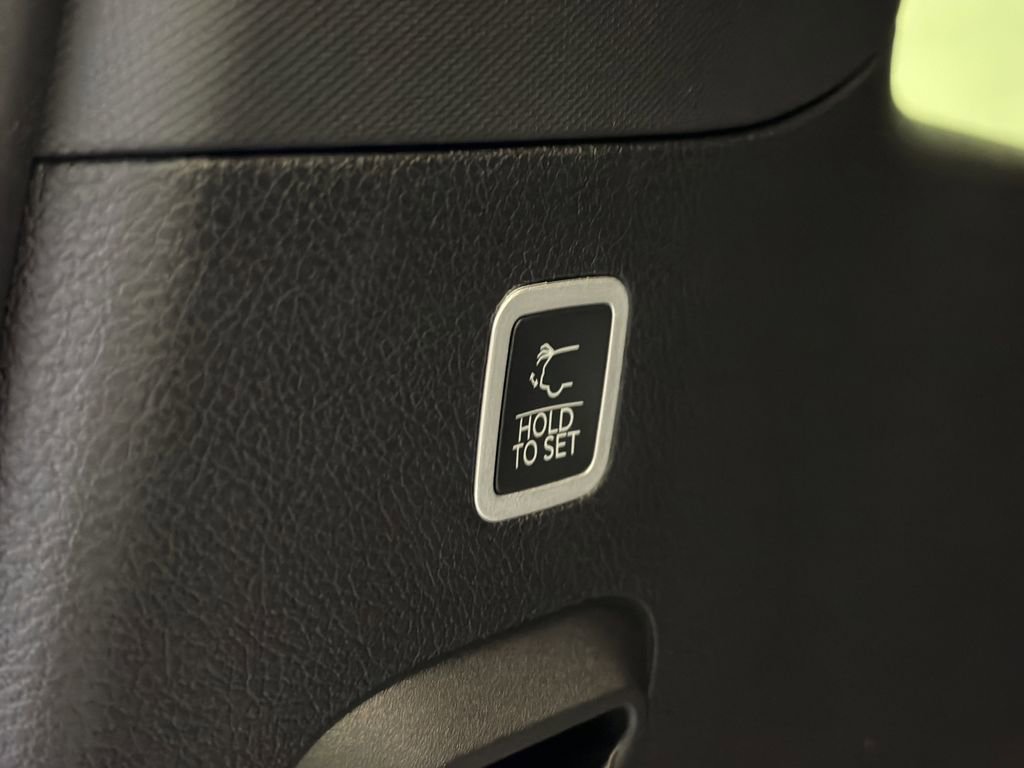 New 2026 Jeep Grand Wagoneer 4WD w/ HD Trailer Tow Package image 16