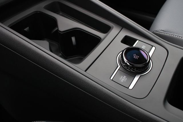 New 2026 Volkswagen Tiguan SE R-Line FWD image 18