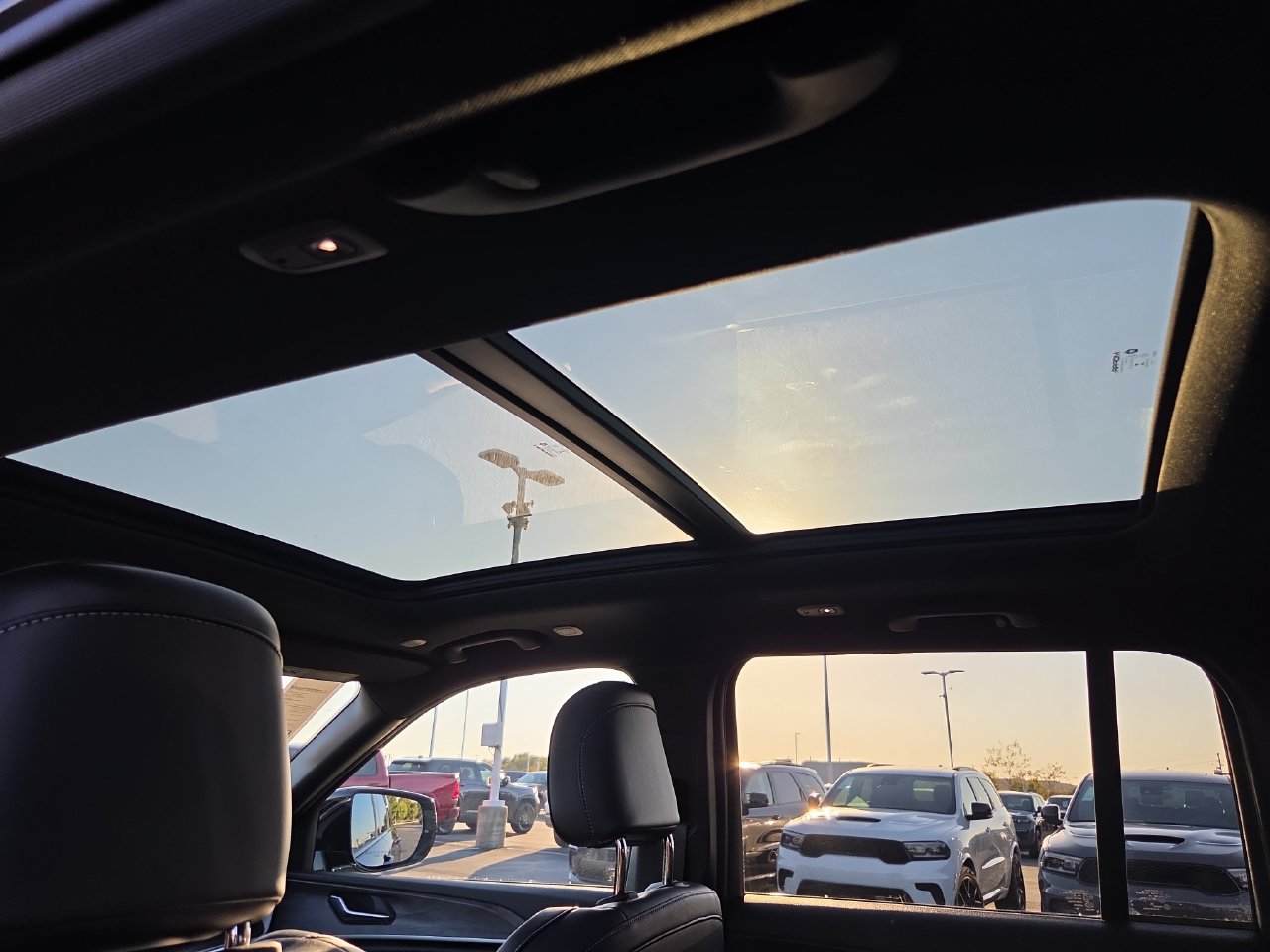 New 2027 Jeep Grand Cherokee Limited AWD/4WD image 23