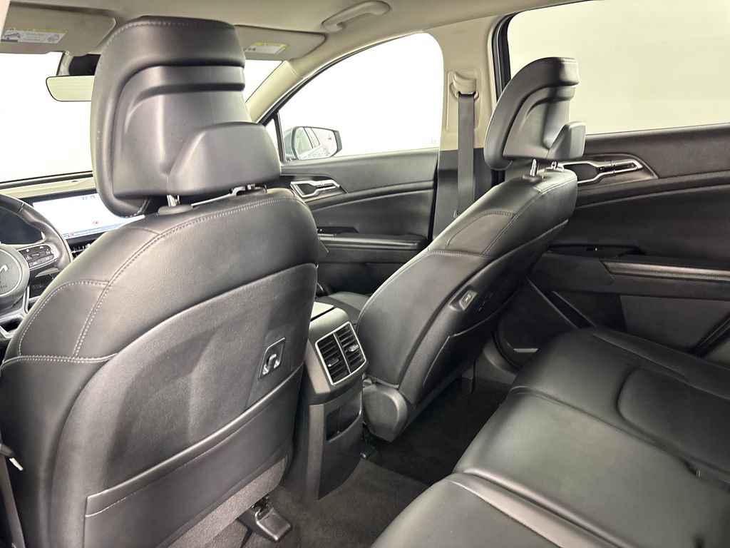 Certified 2025 Kia Sportage EX image 28