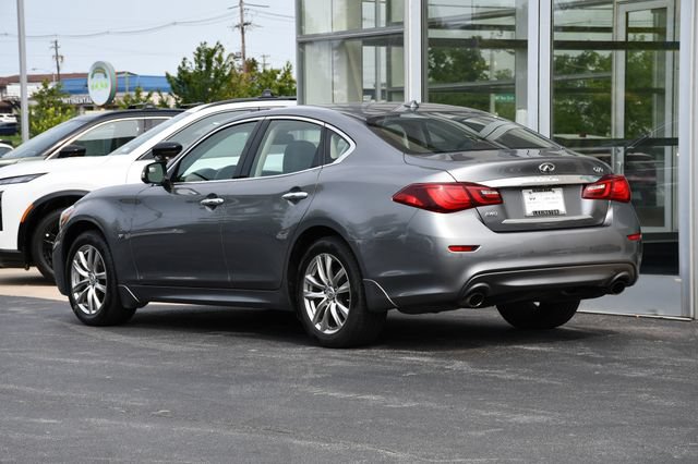 Used 2015 INFINITI Q70 3.7 w/ Deluxe Touring Package AWD/4WD image 10