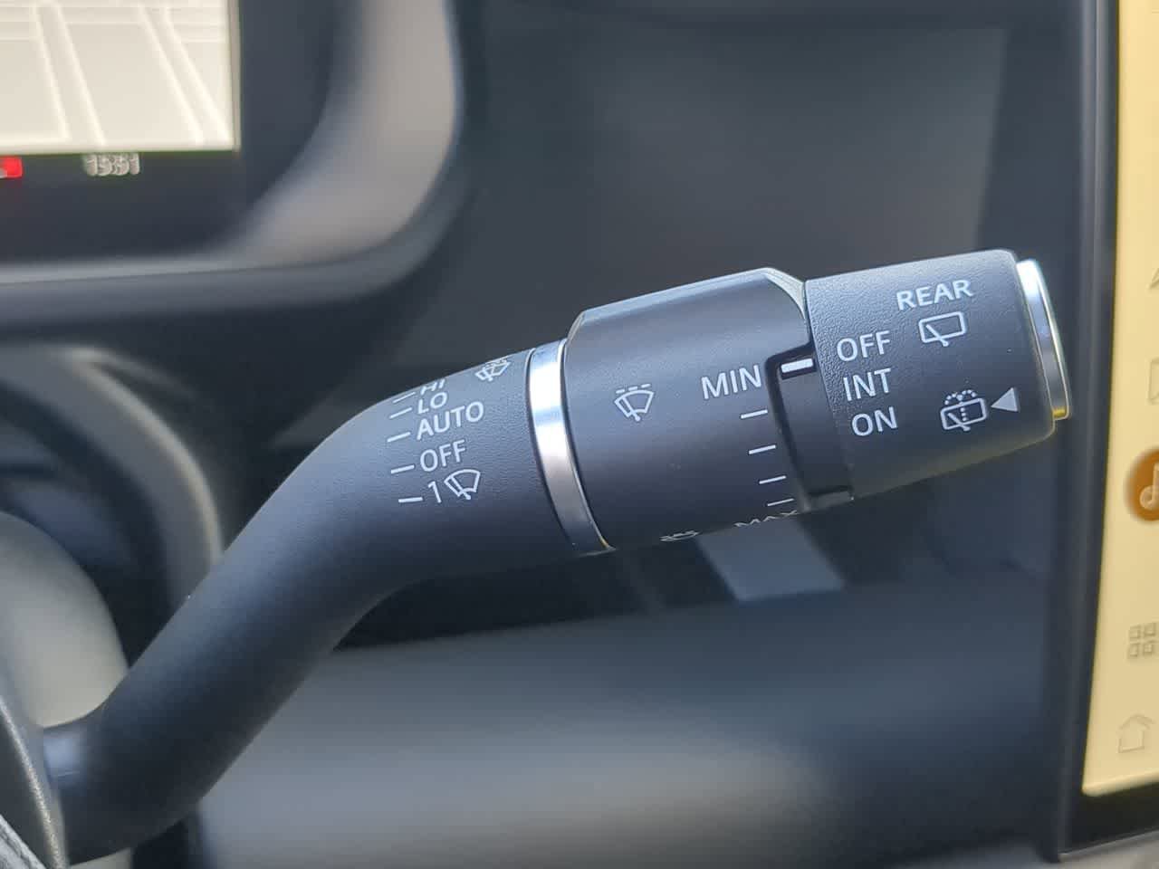 New 2026 Land Rover Defender 110 OCTA image 28