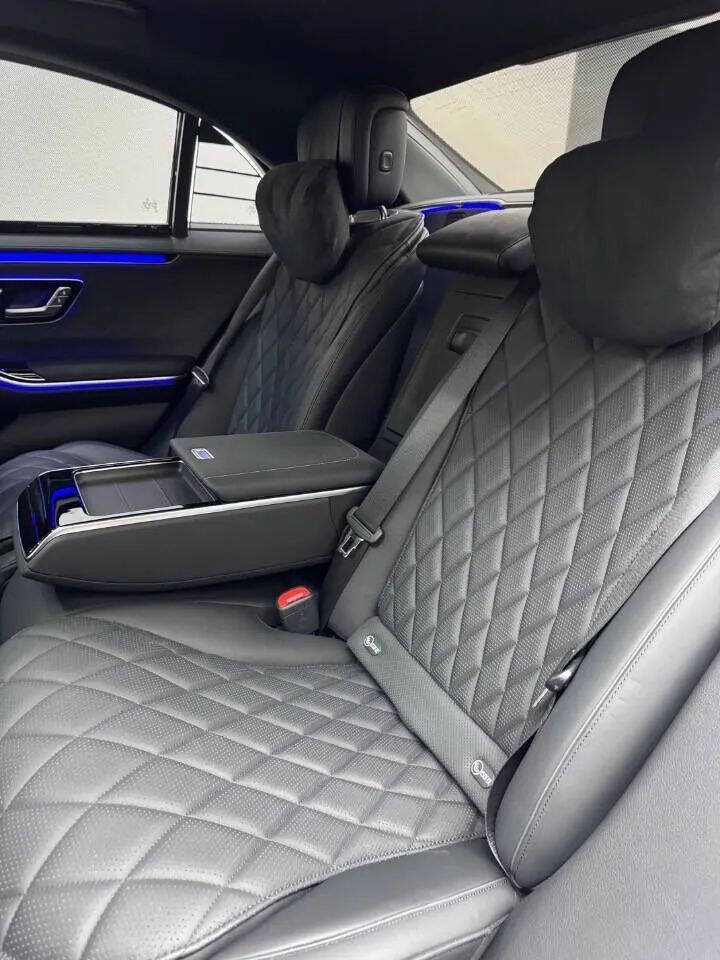 Used 2023 Mercedes-Benz S 580e 4MATIC Sedan w/ Warmth & Comfort Package image 18