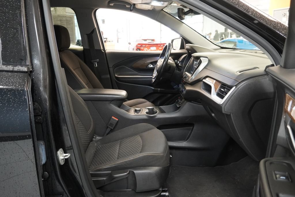 Used 2020 GMC Terrain SLE w/ Driver Convenience Package image 23