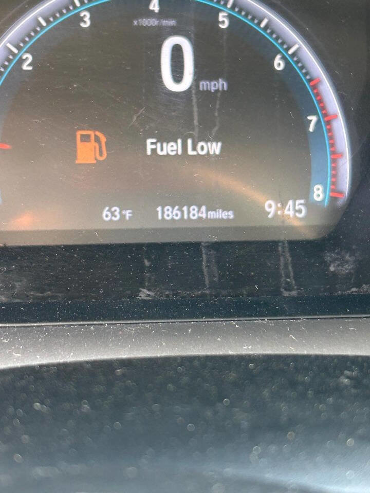 Used 2019 Honda Civic Touring image 40