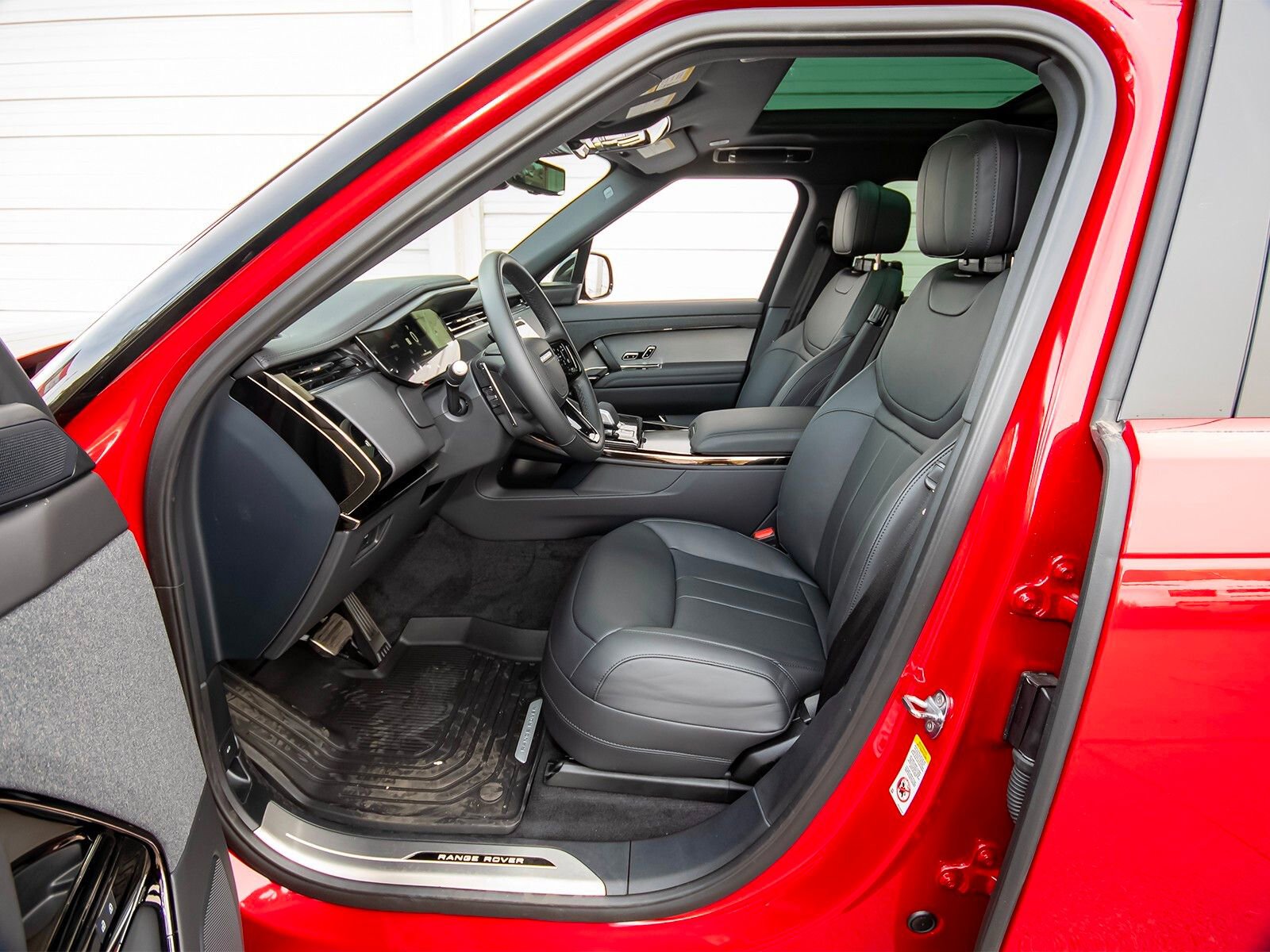 New 2025 Land Rover Range Rover Sport Dynamic SE image 35