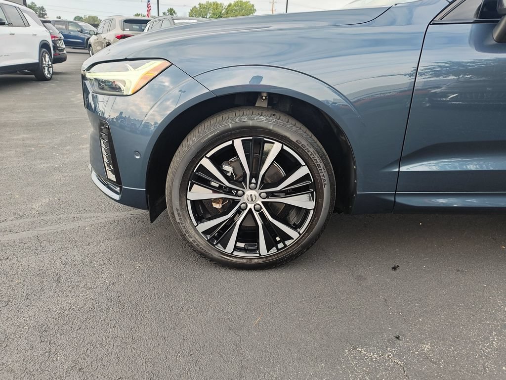 Used 2024 Volvo XC60 B5 Plus w/ Protection Package Premier AWD/4WD image 10