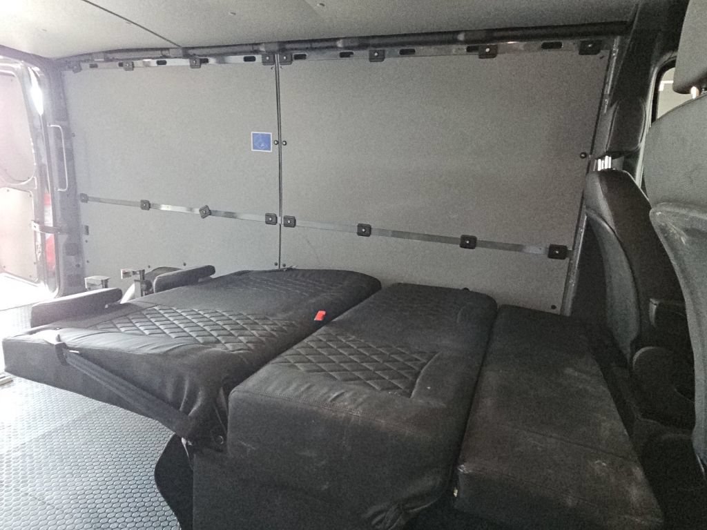 Used 2024 Mercedes-Benz Sprinter 2500 image 11