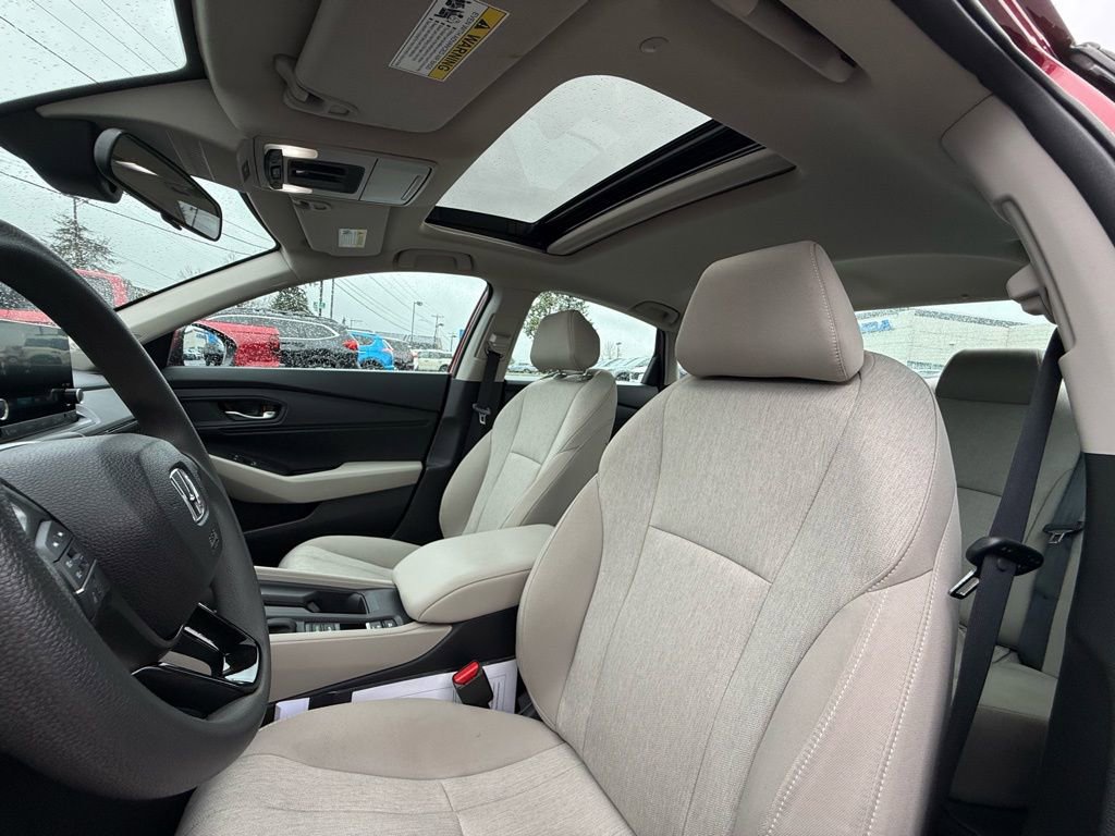 Certified 2024 Honda Accord EX image 31