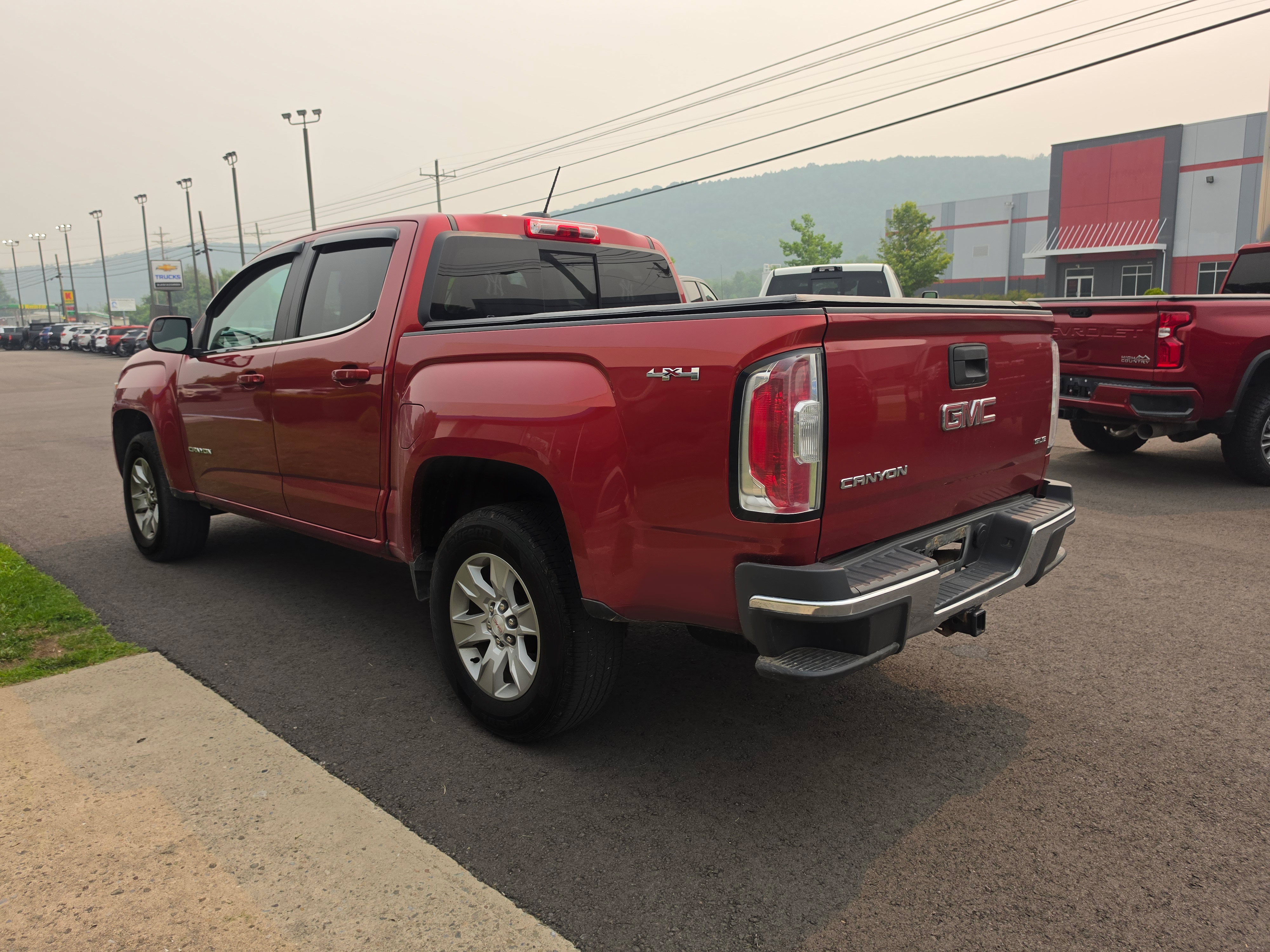 Used 2016 GMC Canyon SLE w/ SLE Convenience Package AWD/4WD image 6
