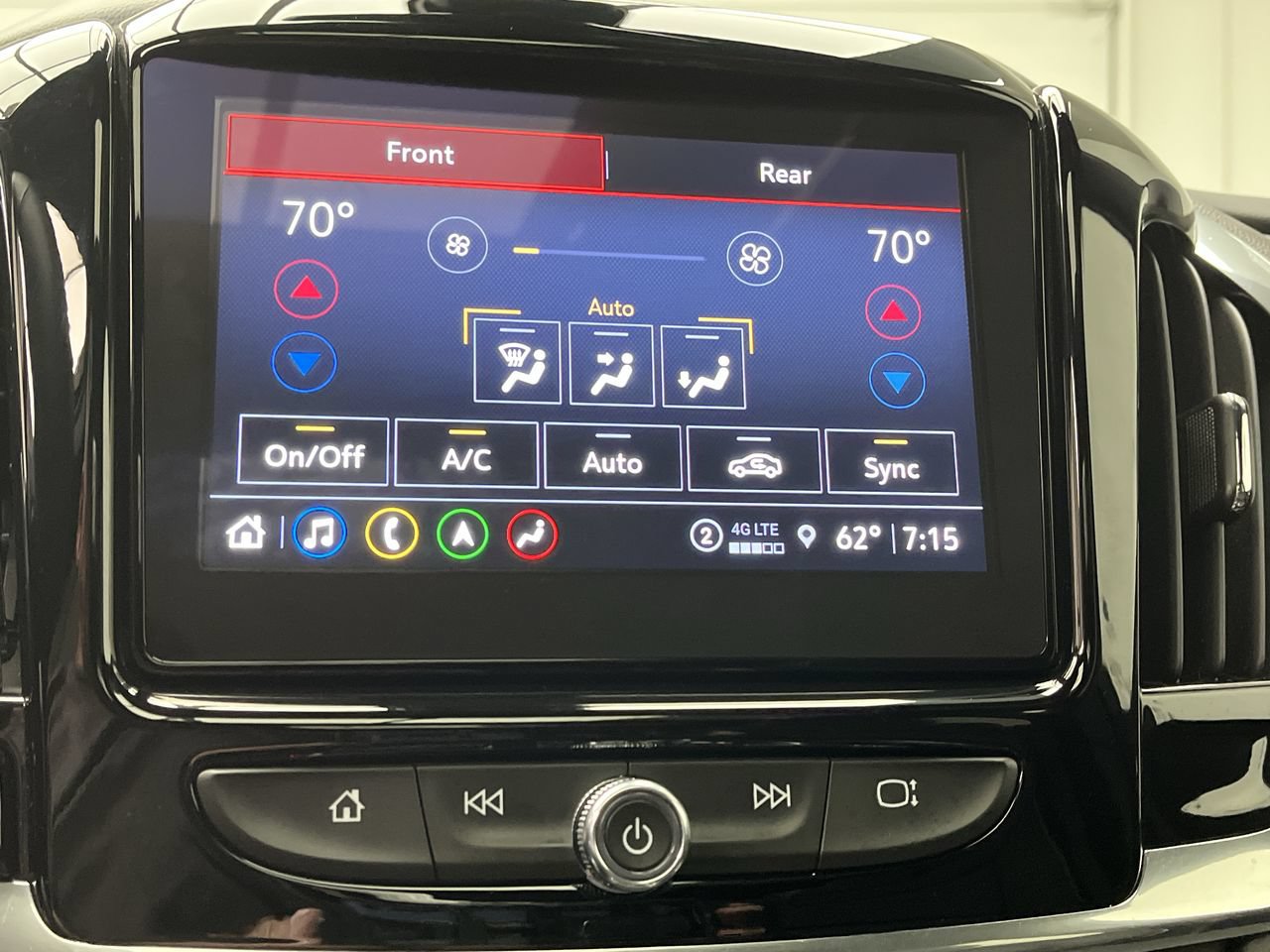 Certified 2023 Chevrolet Traverse Premier w/ LPO, Cargo Package AWD/4WD image 23