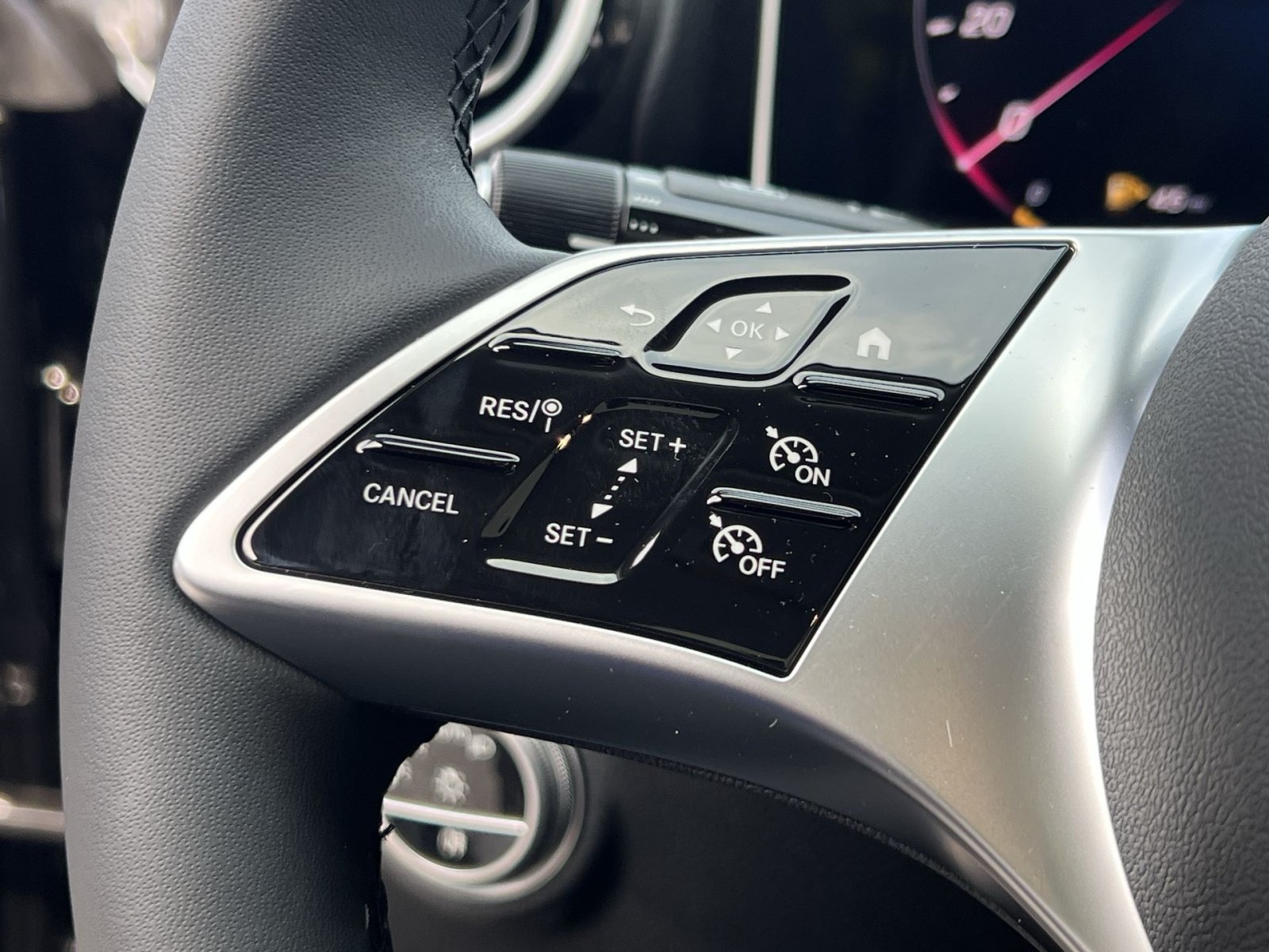 New 2026 Mercedes-Benz C 300 4MATIC Sedan image 36