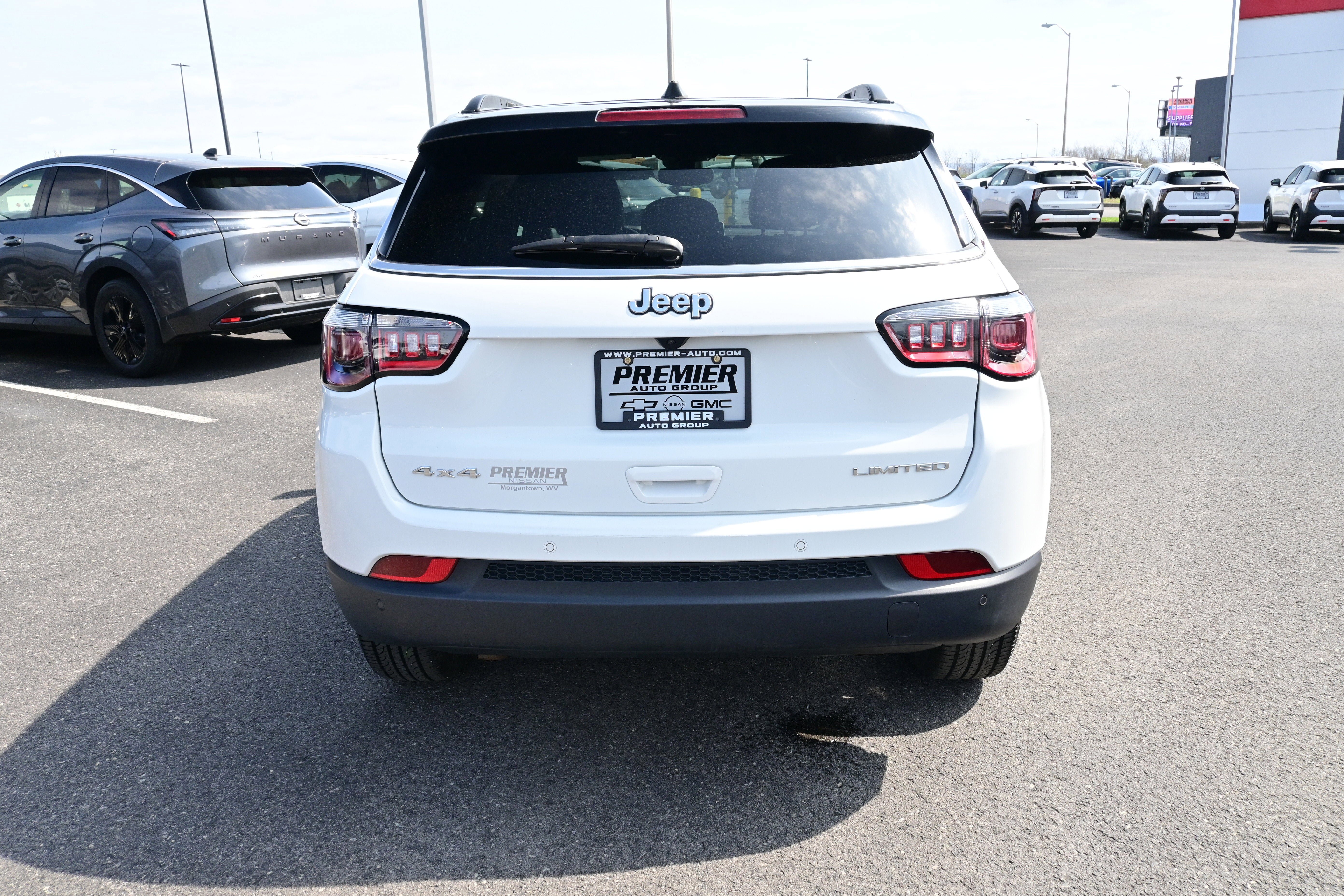 Used 2025 Jeep Compass Limited AWD/4WD image 7
