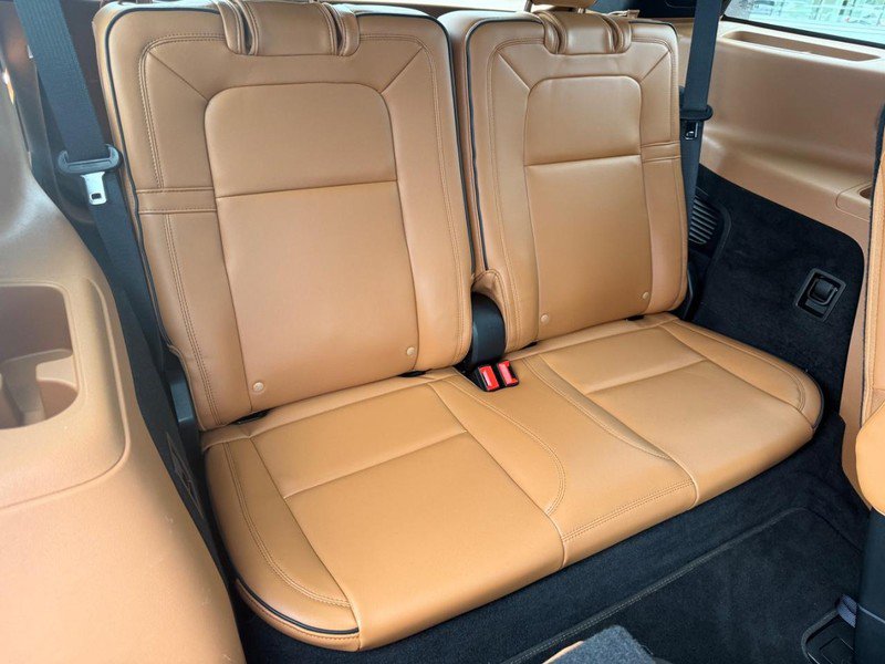 Used 2023 Lincoln Aviator Black Label image 11