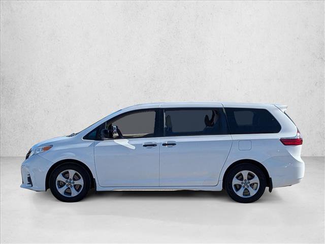 Used 2020 Toyota Sienna L image 8