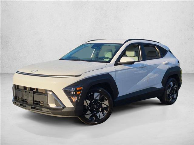 Used 2024 Hyundai Kona SEL FWD image 2