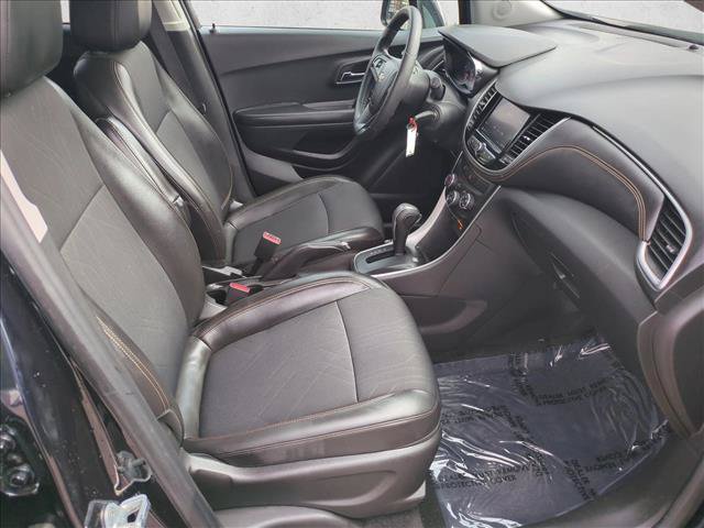 Used 2021 Chevrolet Trax LT AWD/4WD image 19