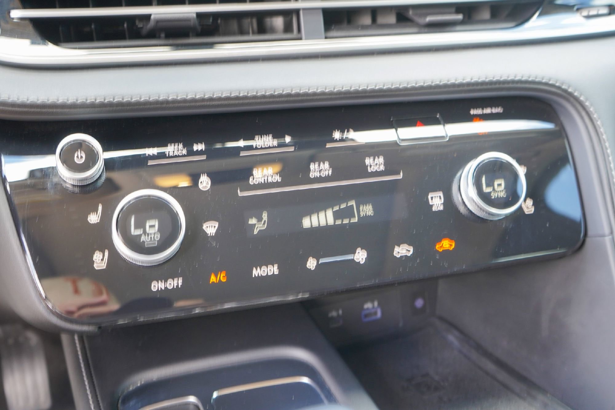 Certified 2023 INFINITI QX60 Luxe w/ Cargo Package image 16