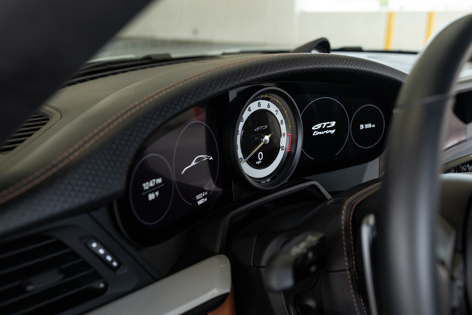 Used 2022 Porsche 911 GT3 RWD image 61