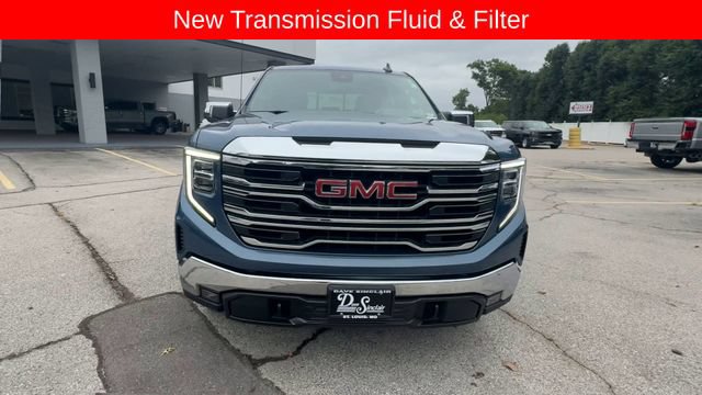 Used 2024 GMC Sierra 1500 SLT w/ SLT Convenience Package AWD/4WD image 3
