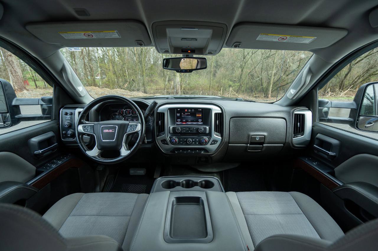 Used 2015 GMC Sierra 2500 SLE w/ SLE Preferred Package AWD/4WD image 10
