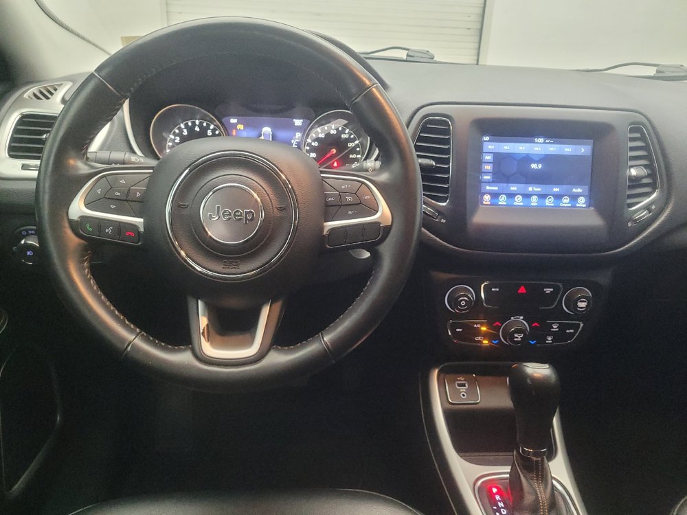 Used 2017 Jeep Compass Latitude w/ Popular Equipment Group FWD image 22